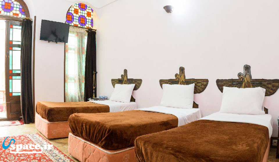 نمای داخلی اتاق هتل سنتی رز - یزد